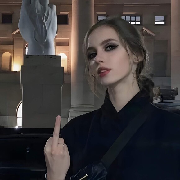 6rdk7qnk6sn8